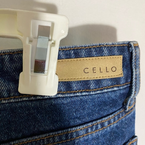 Cello High waisted jeans shorts, Size Medium - Picture 5 of 5